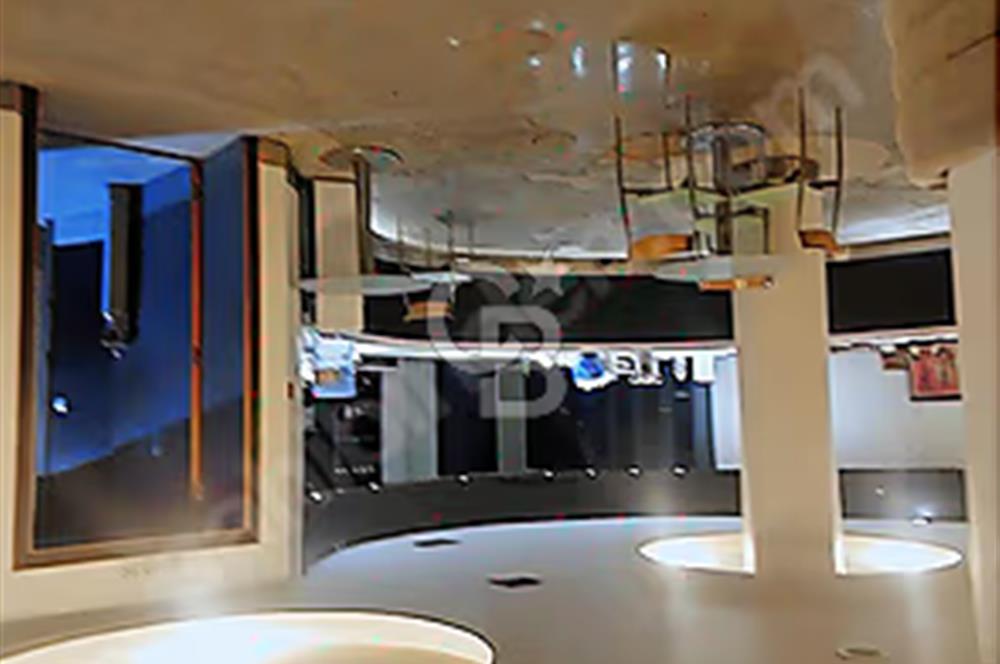 ÇANKAYA TURAN GÜNEŞ BULVARİ 709 SOK 2000 M2 SATILIK KOMPLEKS