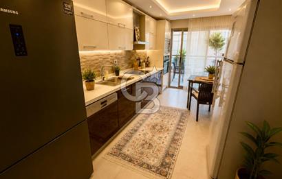 Granada Residence'da Havuz Cepheli 200M2 Büyük Tip Satılık Daire