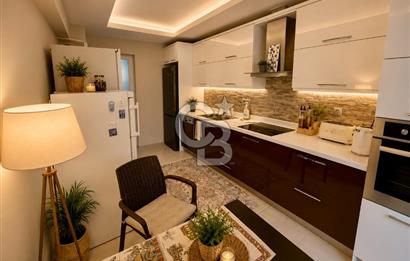 Granada Residence'da Havuz Cepheli 200M2 Büyük Tip Satılık Daire