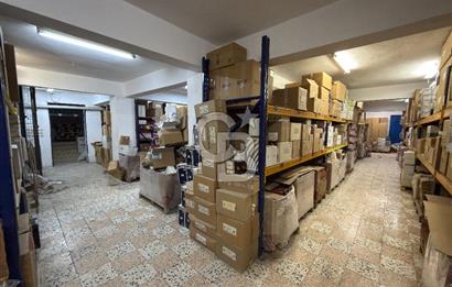 BORNOVA PINARBAŞI KÖŞE KONUM, 1.500 m² KOMPLE SATILIK BİNA