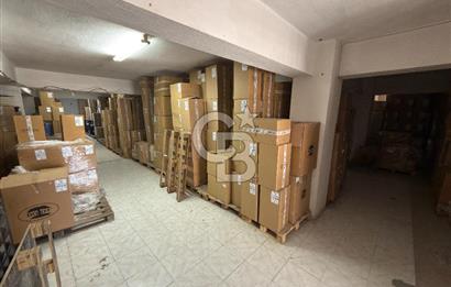 BORNOVA PINARBAŞI KÖŞE KONUM, 1.500 m² KOMPLE SATILIK BİNA