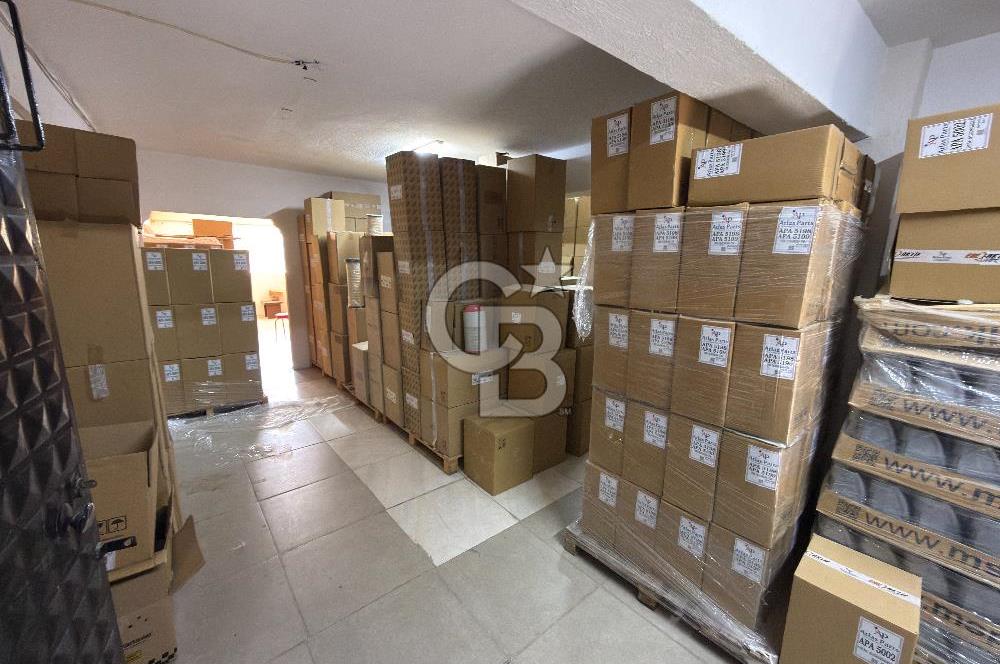 BORNOVA PINARBAŞI KÖŞE KONUM, 1.500 m² KOMPLE SATILIK BİNA