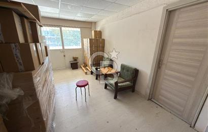 BORNOVA PINARBAŞI KÖŞE KONUM, 1.500 m² KOMPLE SATILIK BİNA