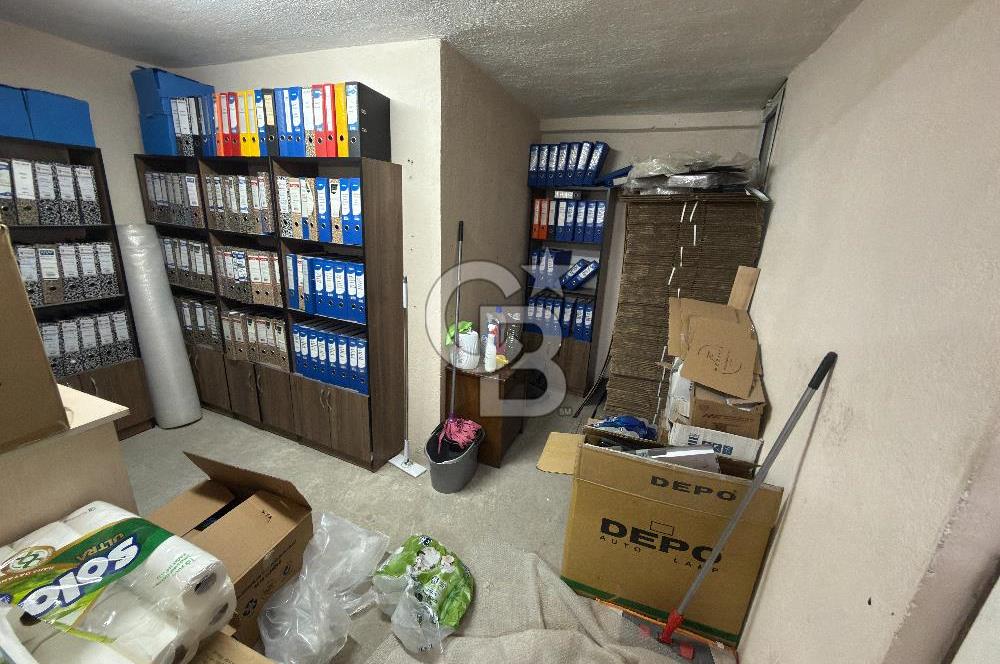 BORNOVA PINARBAŞI KÖŞE KONUM, 1.500 m² KOMPLE SATILIK BİNA