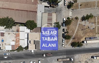 BORNOVA PINARBAŞI KÖŞE KONUM, 1.500 m² KOMPLE SATILIK BİNA