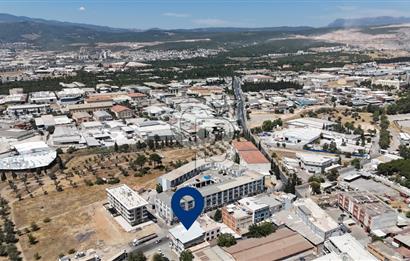 BORNOVA PINARBAŞI KÖŞE KONUM, 1.500 m² KOMPLE SATILIK BİNA