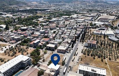 BORNOVA PINARBAŞI KÖŞE KONUM, 1.500 m² KOMPLE SATILIK BİNA