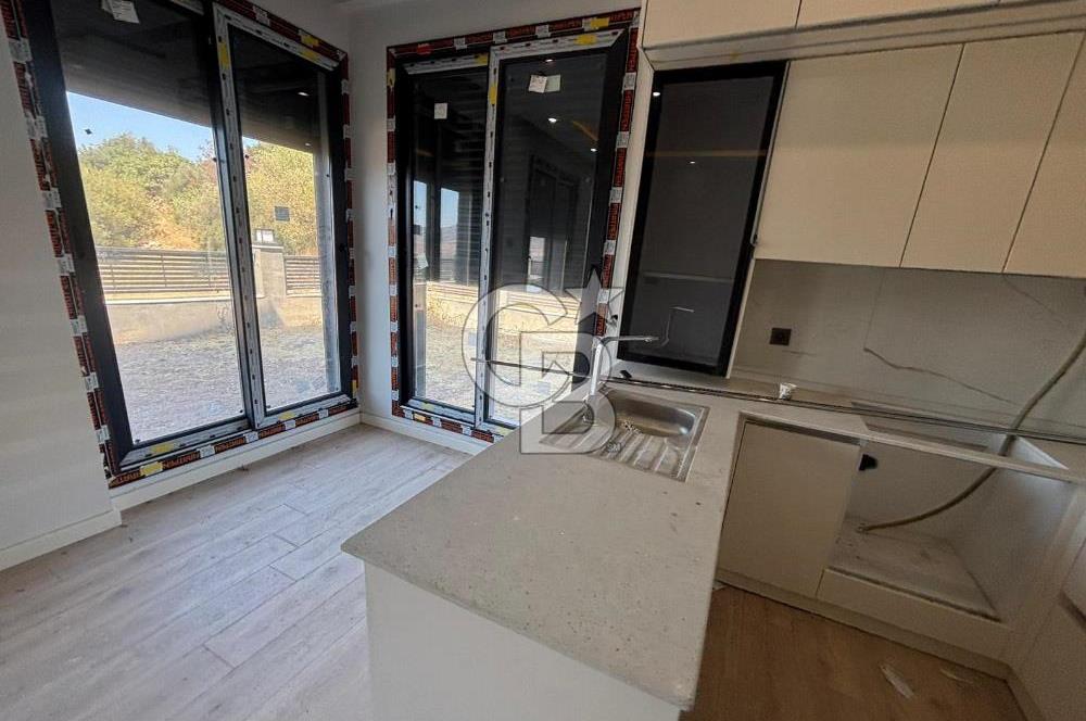 Foça 'da Deniz Manzaralı, Oturuma Hazır Dubleks Villa