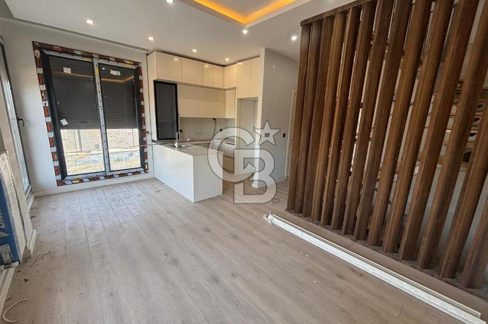 Foça 'da Deniz Manzaralı, Oturuma Hazır Dubleks Villa