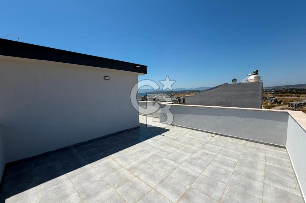 İzmir Seferihisar Akarca 'da Denize yakın Sıfır Dubleks Villa