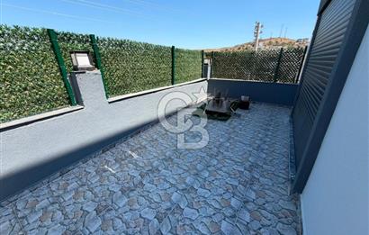 İzmir Seferihisar Akarca 'da Denize yakın Sıfır Dubleks Villa