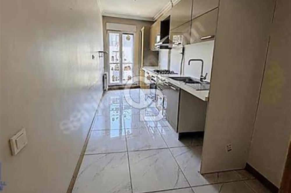 KÜÇÜKYALI SAHİL TARAFINDA MARMARAYA 2 DAKİKA HARİKA SATILIK 3+1