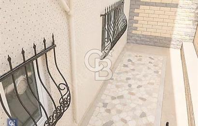 KÜÇÜK ÇAMLICADA AİLE APARTMANINDA GENİŞ 3+1 SATILIK DAİRE