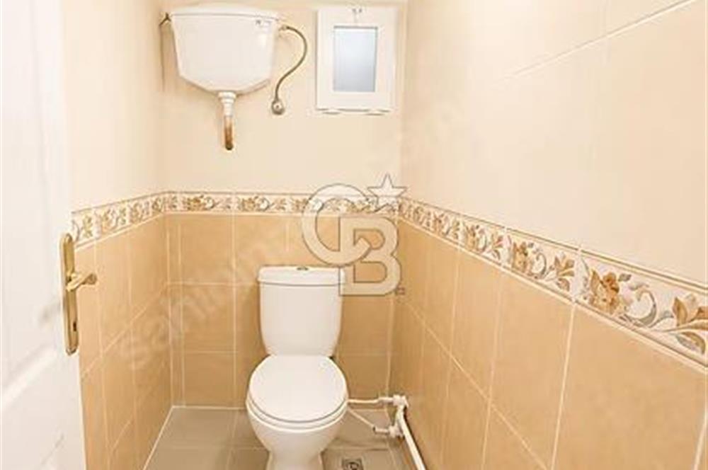 KÜÇÜK ÇAMLICADA AİLE APARTMANINDA GENİŞ 3+1 SATILIK DAİRE