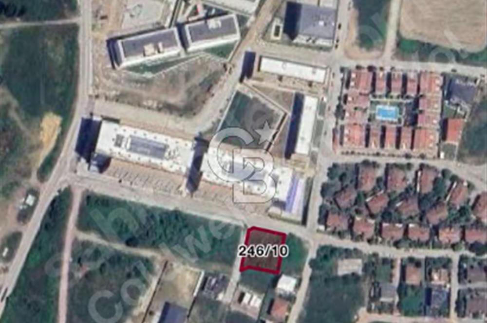 YALOVA KADIKÖY DE SATILIK VİLLALIK ARSA