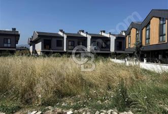 SATILIK HARİKA LOKASYONDA 584 M2 ARSA - 1 - 364264