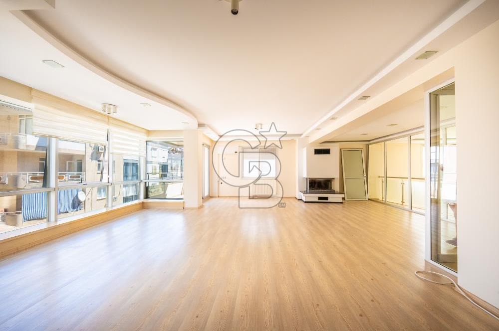 Balçova Korutürk mahallesinde müstakil bakımlı villa