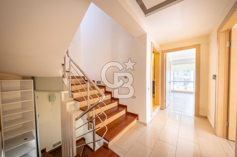 Balçova Korutürk mahallesinde müstakil bakımlı villa