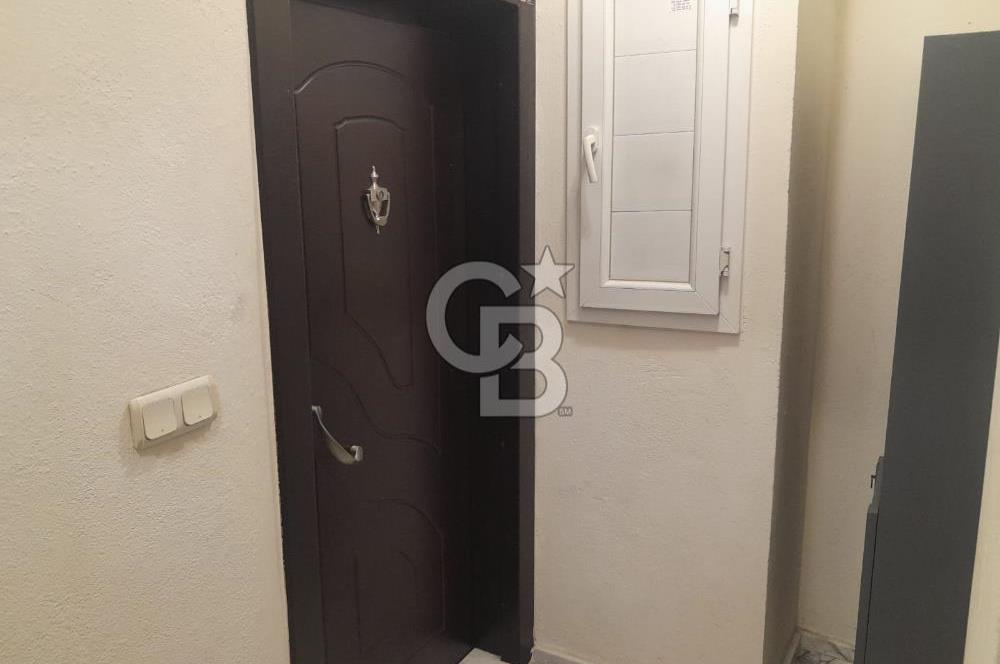 KARŞIYAKA ALAYBEY İZBANA 50 MT MESAFEDE 1+1 ASANSÖRLÜ BAKIMLI DAİRE