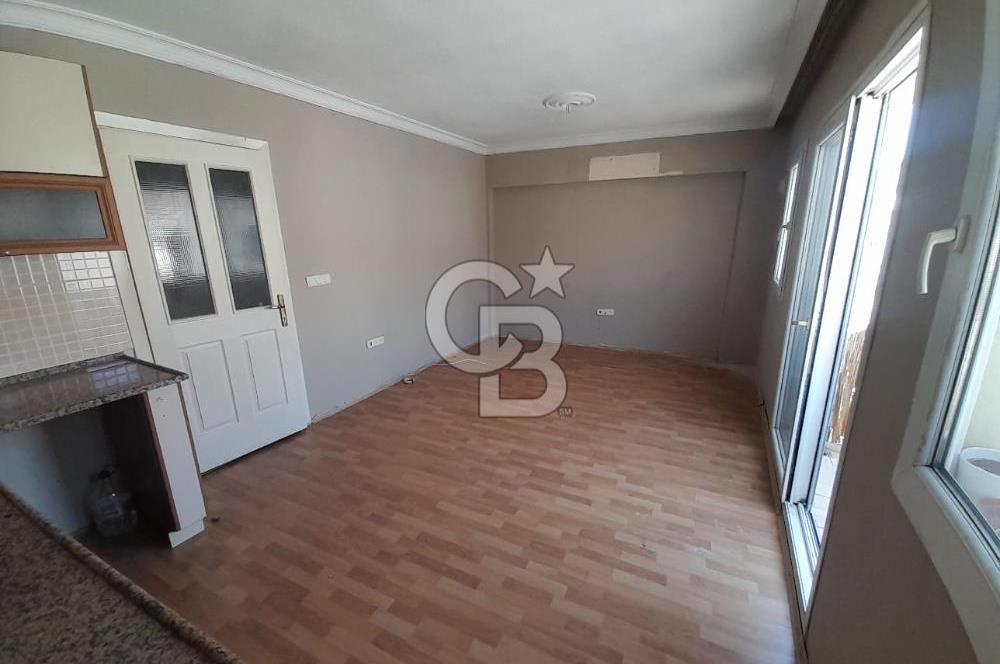 KARŞIYAKA ALAYBEY İZBANA 50 MT MESAFEDE 1+1 ASANSÖRLÜ BAKIMLI DAİRE