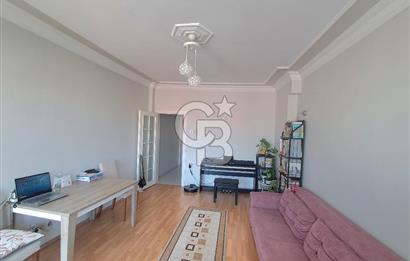Şehremini Meydanda Satılık Geniş 1+1 Daire! Net:61m2.