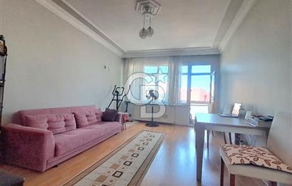 Şehremini Meydanda Satılık Geniş 1+1 Daire! Net:61m2.