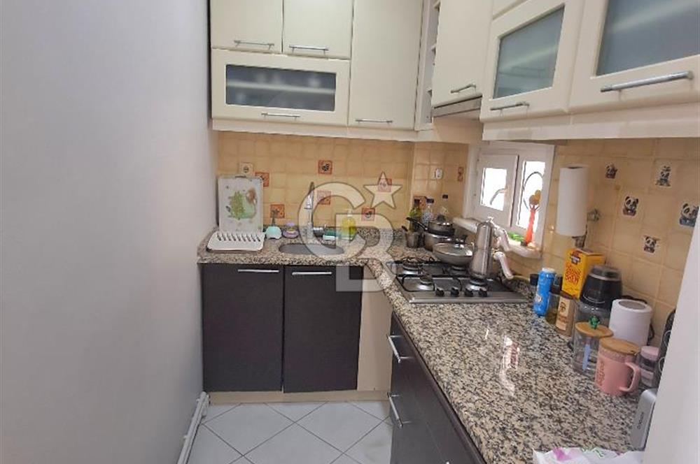 Şehremini Meydanda Satılık Geniş 1+1 Daire! Net:61m2.