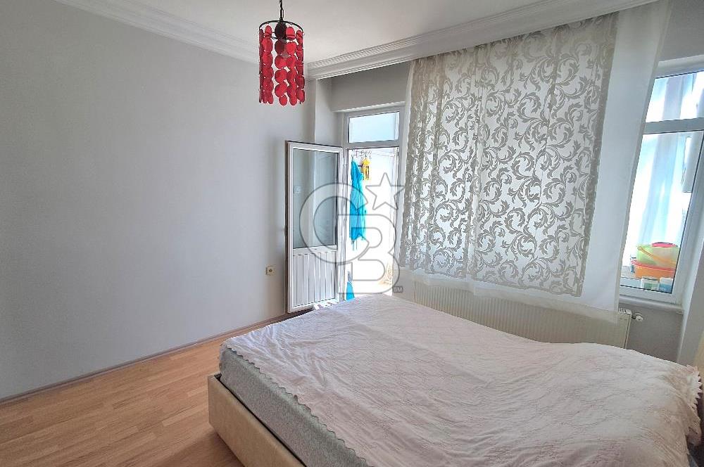 Şehremini Meydanda Satılık Geniş 1+1 Daire! Net:61m2.