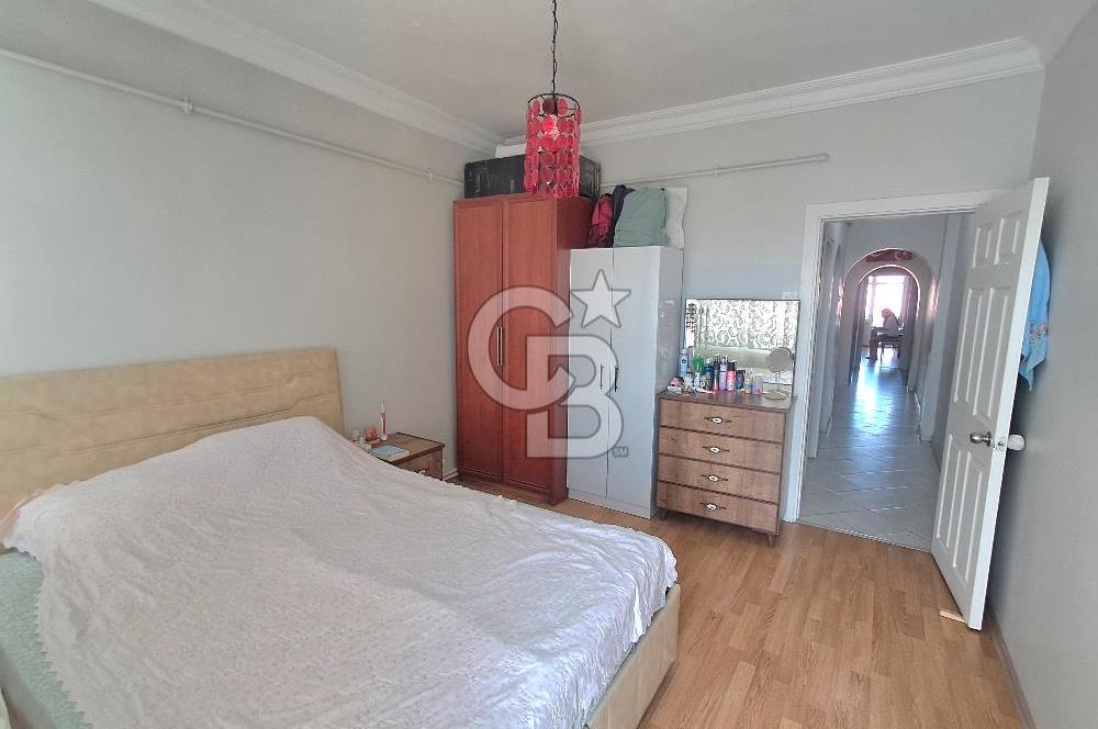 Şehremini Meydanda Satılık Geniş 1+1 Daire! Net:61m2.