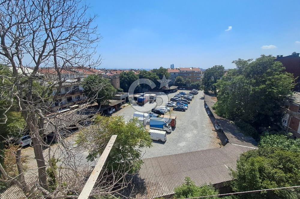 Şehremini Meydanda Satılık Geniş 1+1 Daire! Net:61m2.