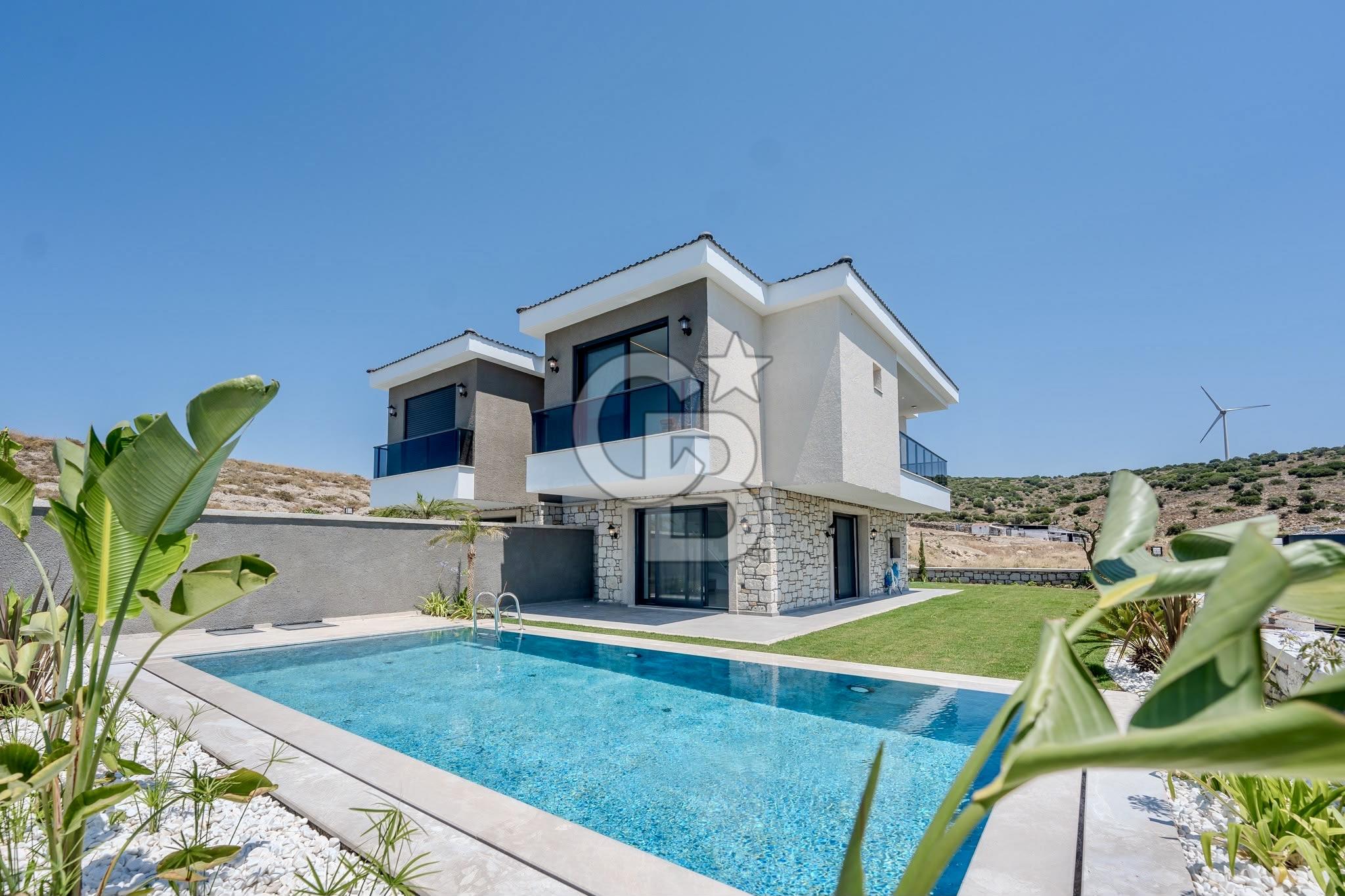 Reisdere’de Müstakil Havuzlu Sıfır 3+1 Satılık Villa