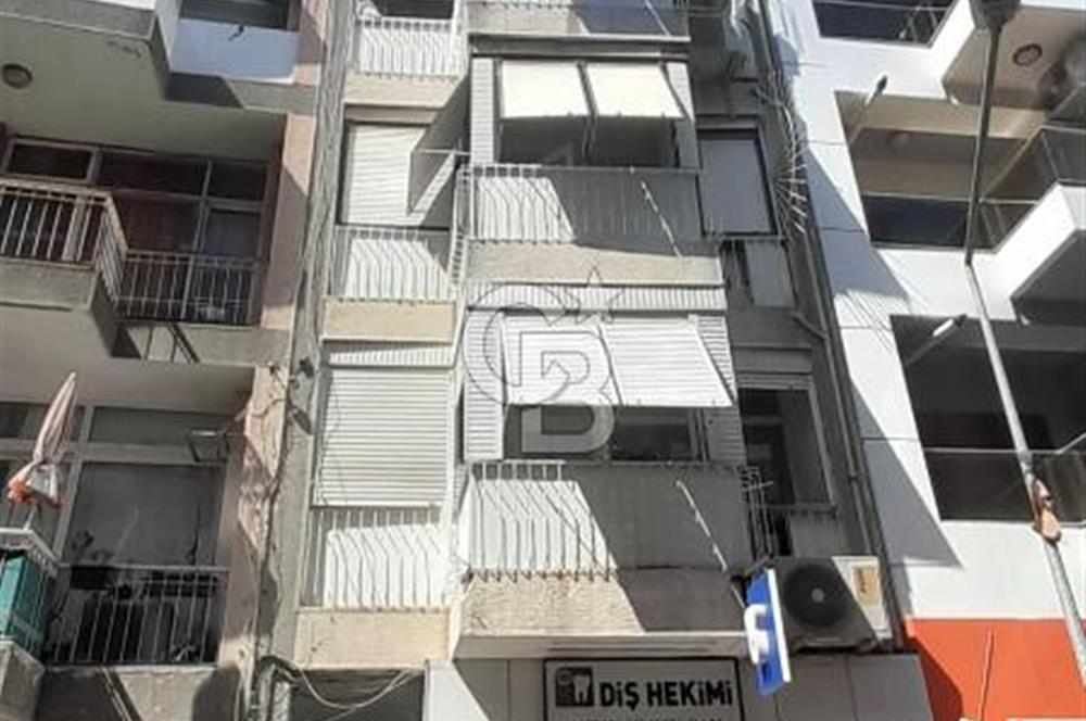 KARŞIYAKANIN TAM KALBİNDE FULL EŞYALI ARAKAT 95M2 HARİKA DAİRE