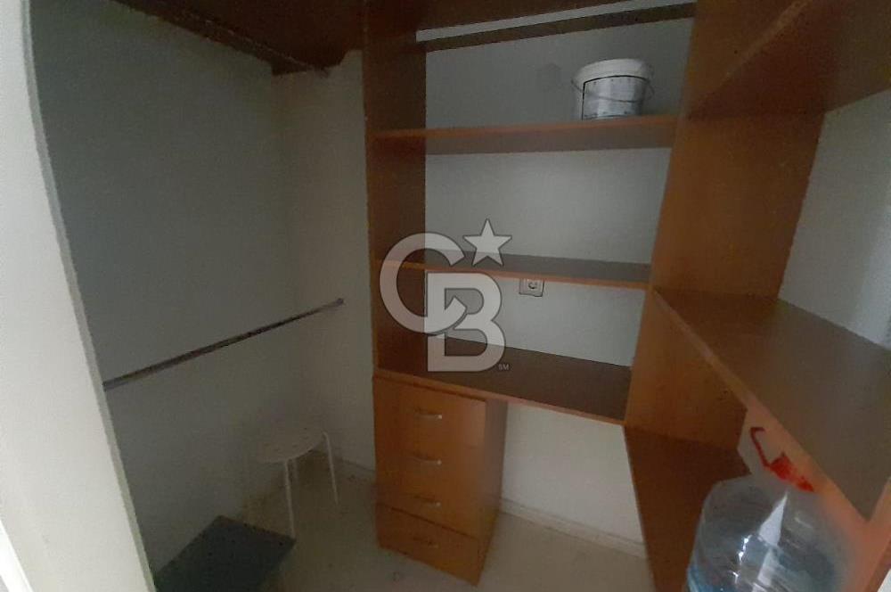 KARŞIYAKA ALAYBEY İZBANA 50 MT MESAFEDE 1+1 ASANSÖRLÜ BAKIMLI DAİRE