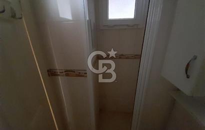 KARŞIYAKA ALAYBEY İZBANA 50 MT MESAFEDE 1+1 ASANSÖRLÜ BAKIMLI DAİRE