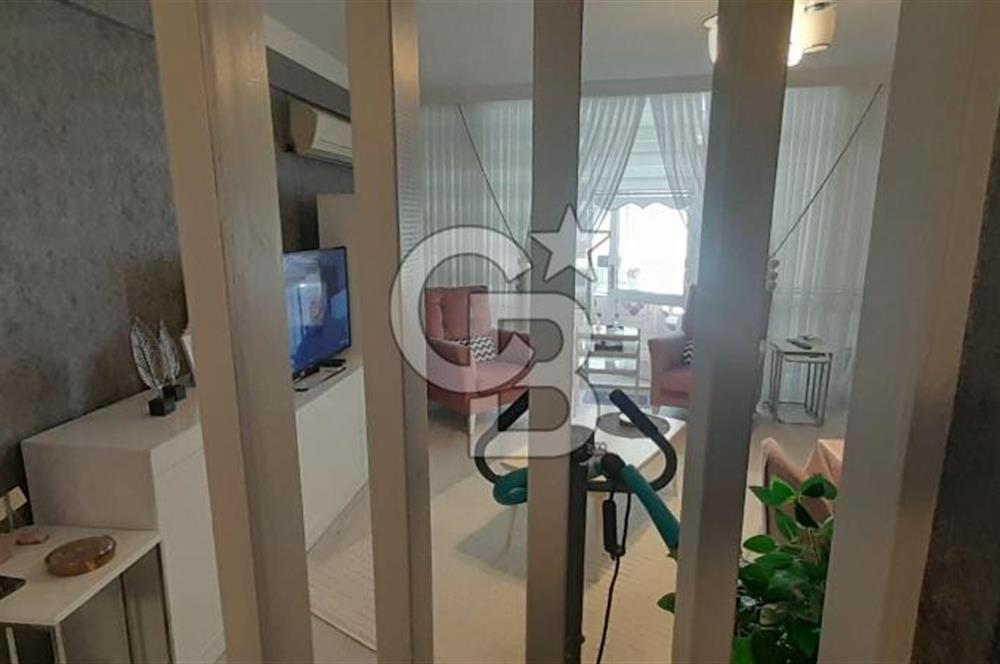 KARŞIYAKANIN TAM KALBİNDE FULL EŞYALI ARAKAT 95M2 HARİKA DAİRE