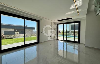 Reisdere’de Müstakil Havuzlu Sıfır 3+1 Satılık Villa