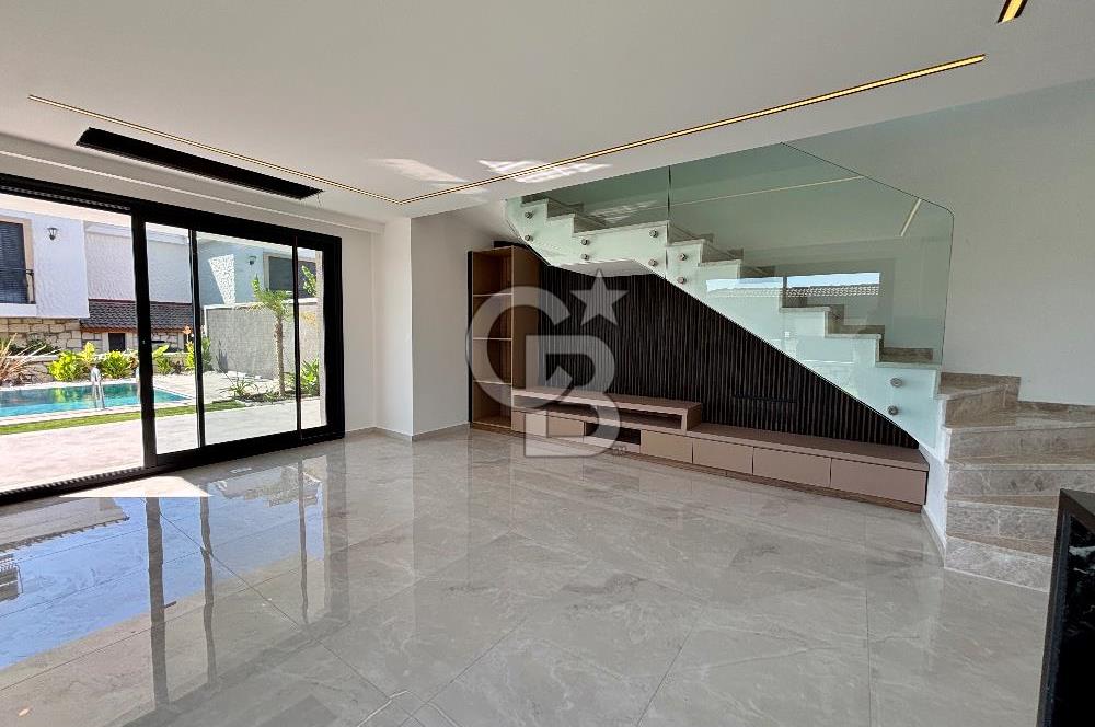 Reisdere’de Müstakil Havuzlu Sıfır 3+1 Satılık Villa