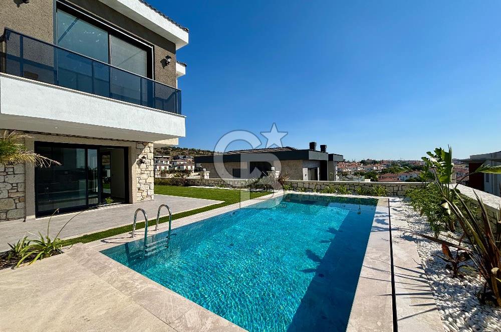 Reisdere’de Müstakil Havuzlu Sıfır 3+1 Satılık Villa