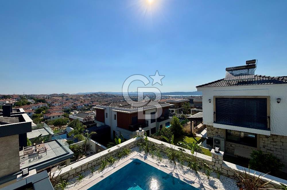 Reisdere’de Müstakil Havuzlu Sıfır 3+1 Satılık Villa