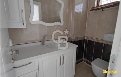 Gebze Tavşanlı'da, Havuzlu ve Güvenlikli Sitede KİRALIK VİLLA