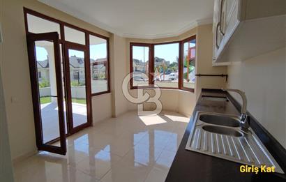 Gebze Tavşanlı'da, Havuzlu ve Güvenlikli Sitede KİRALIK VİLLA