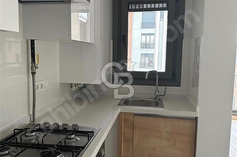 Kadıköy Feneryolu Kiralık Sıfır Ferah 1+1 47 m2 