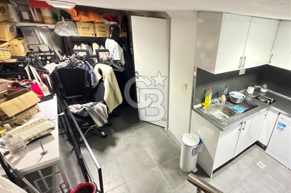 BAHÇELİEVLER'DE 7.CADDE YAKINI *40m2* DEVREN KİRALIK HAZIR BUTİK
