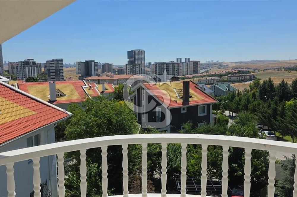 ALACAATLI ÖZLÜKENT SİTESİ'NDE KÖŞE VİLLA