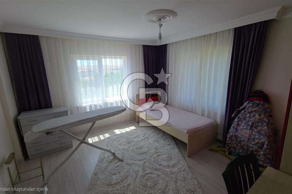 ALACAATLI ÖZLÜKENT SİTESİ'NDE KÖŞE VİLLA