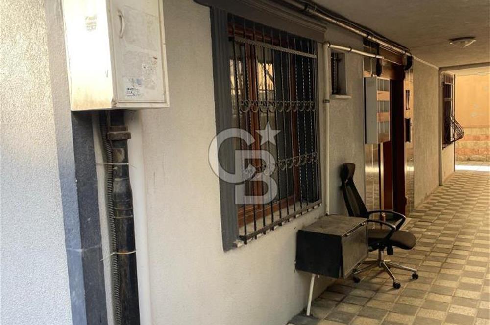 Çekmeköy Cumhuriyet Mahallesi 1+1 Komple Eşyalı Boş Satılık Daire