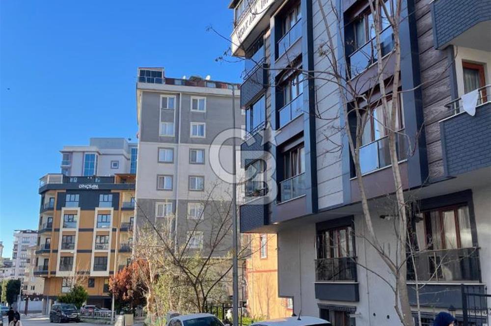 Çekmeköy Cumhuriyet Mahallesi 1+1 Komple Eşyalı Boş Satılık Daire