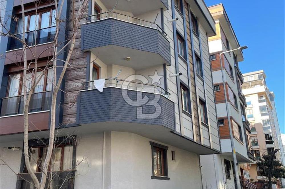 Çekmeköy Cumhuriyet Mahallesi 1+1 Komple Eşyalı Boş Satılık Daire