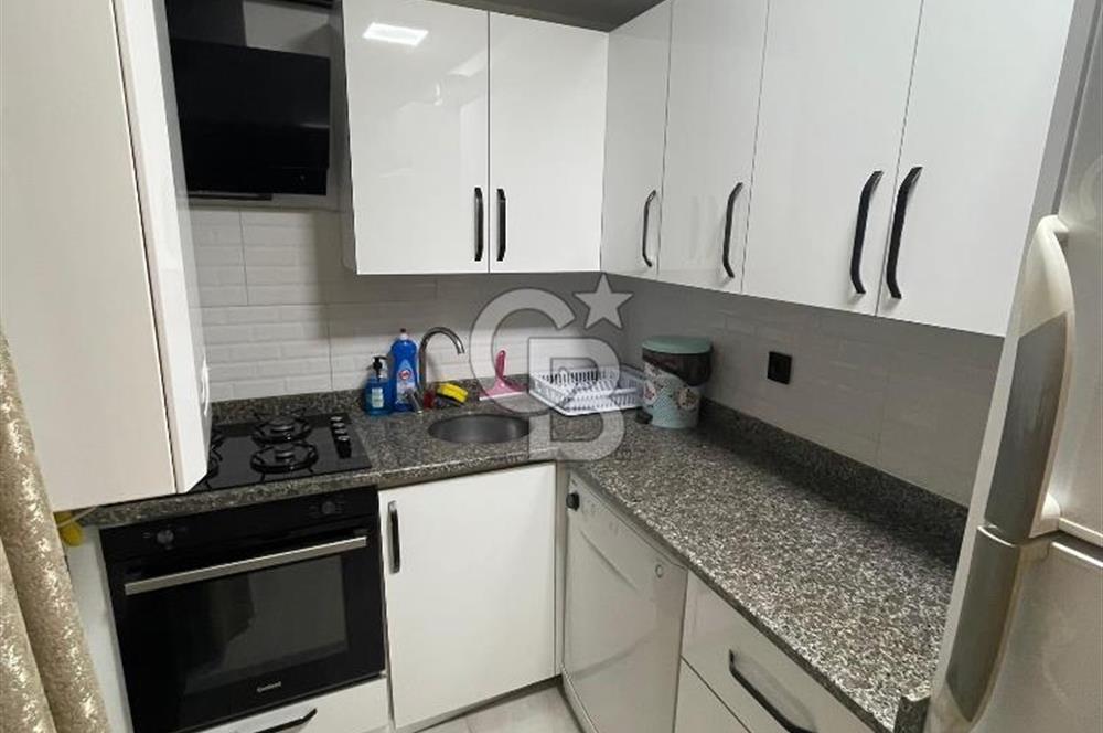 Çekmeköy Cumhuriyet Mahallesi 1+1 Komple Eşyalı Boş Satılık Daire