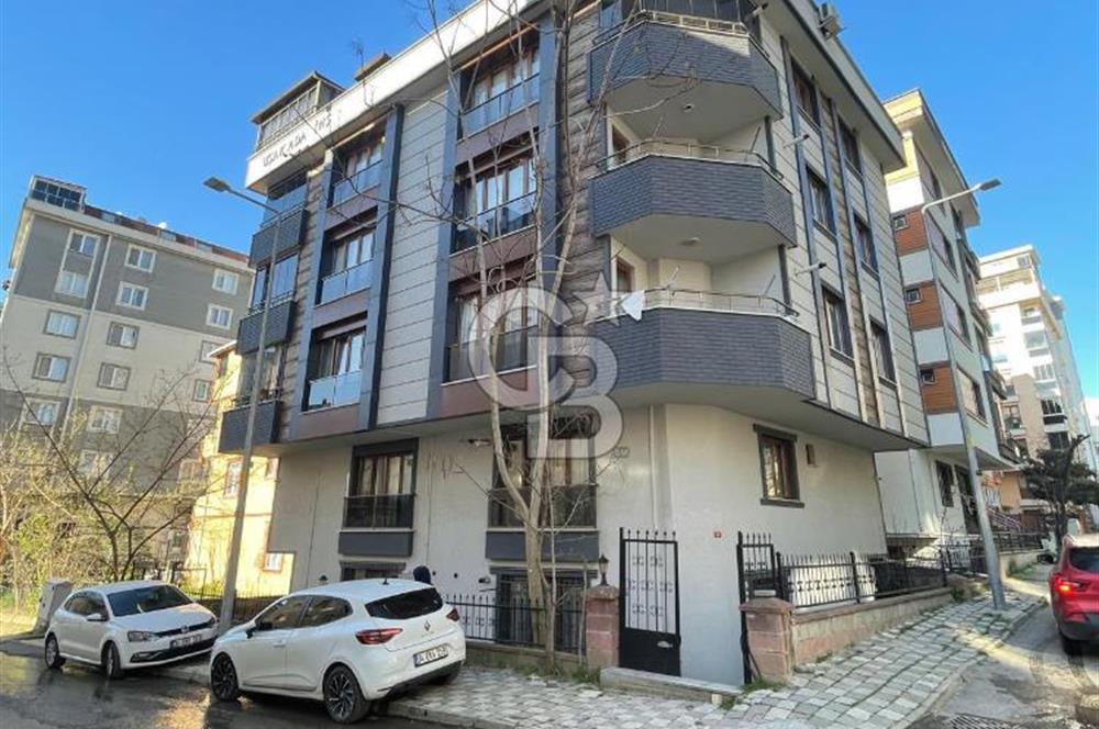 Çekmeköy Cumhuriyet Mahallesi 1+1 Komple Eşyalı Boş Satılık Daire
